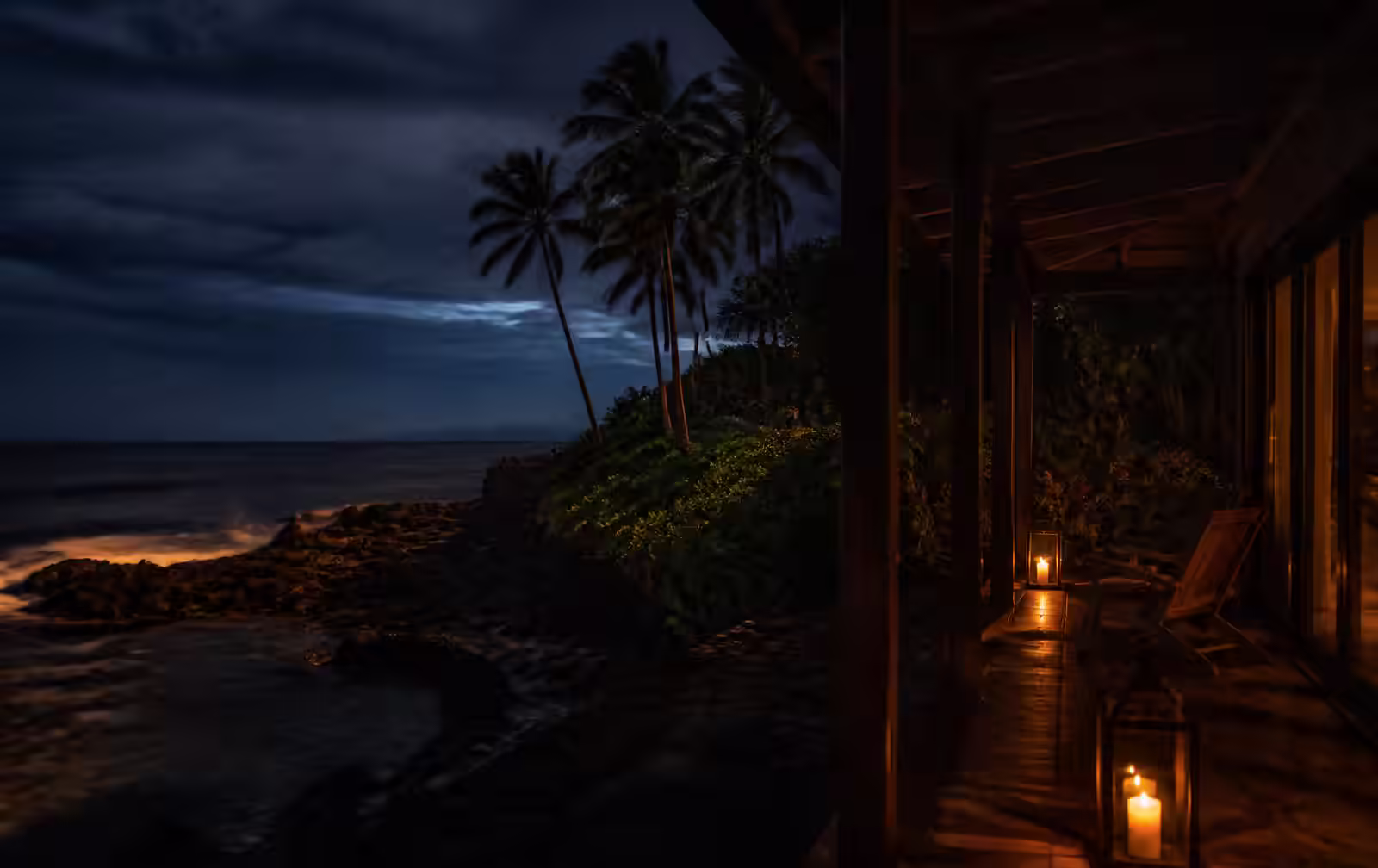 Pacific Ocean at dusk with soft light along a quiet Hawaiian coastline