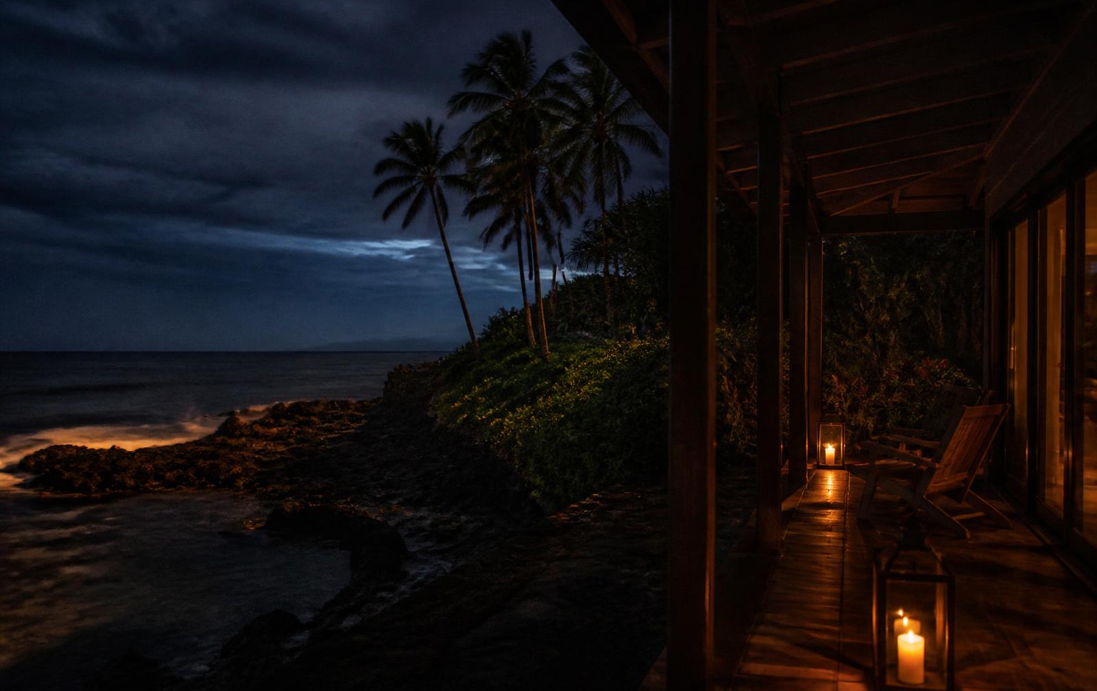 Pacific Ocean at dusk with soft light along a quiet Hawaiian coastline